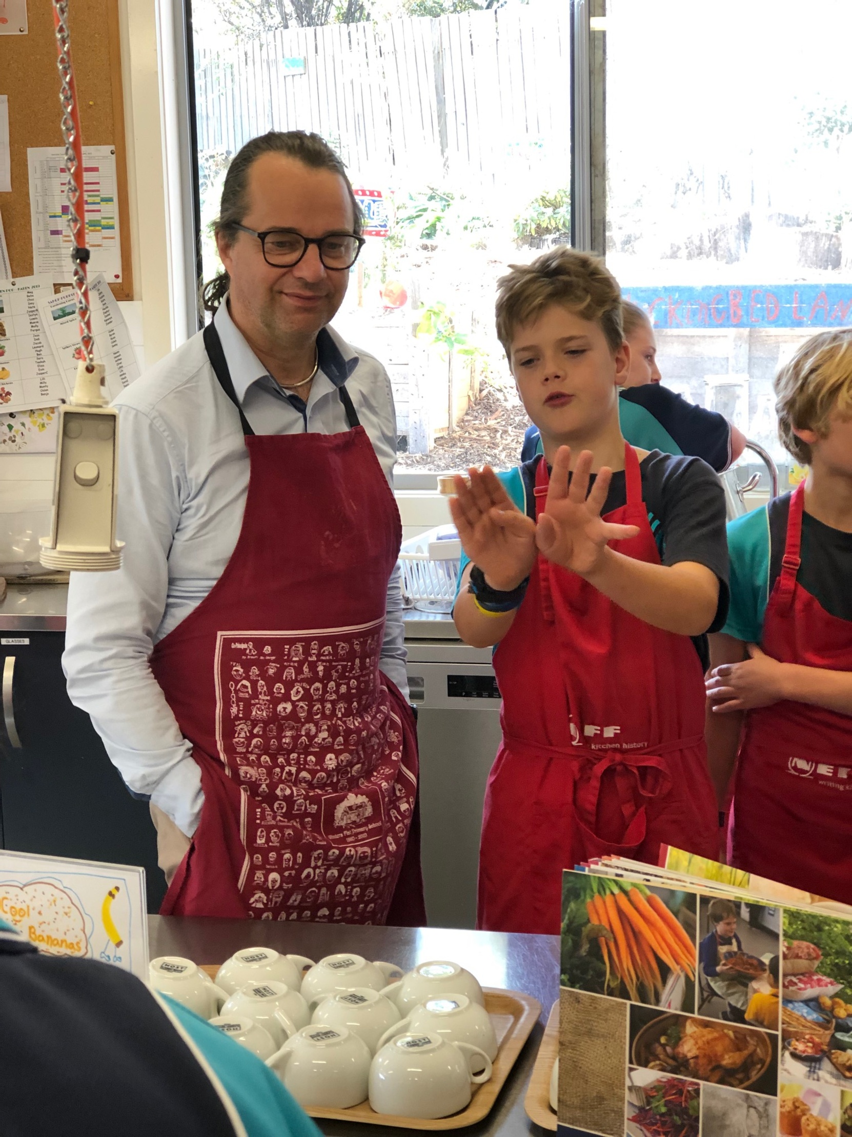 Dag Hartman, UNESCO Creative Cities of Gastronomy in the kitchen with students at Winters Flat Primary School. 